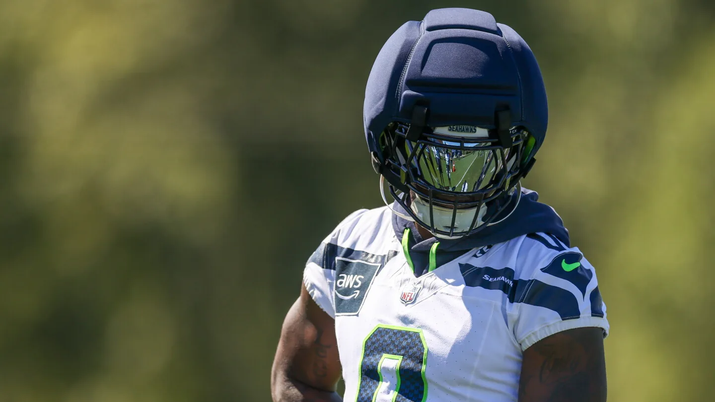 DeMarcus Lawrence Looking Forward To Challenge Of ‘Staying On The Top’ - Seattle Seahawks